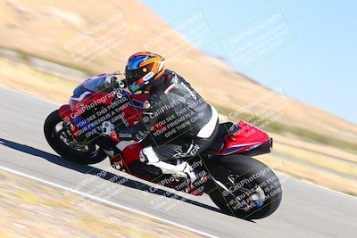 media/Oct-15-2023-TrackXperience (Sun) [[85198ff50b]]/Group 3/session 4 turn 3/